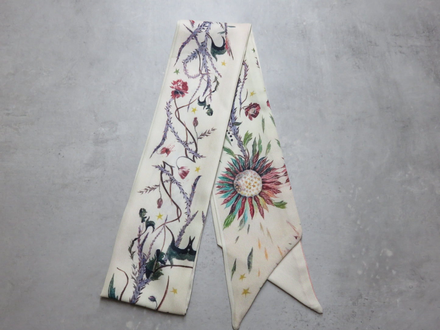 #color_ Beige & Flowers | Relhok Handbag Skinny Scarf - Beige & Flowers - IMG_5573
