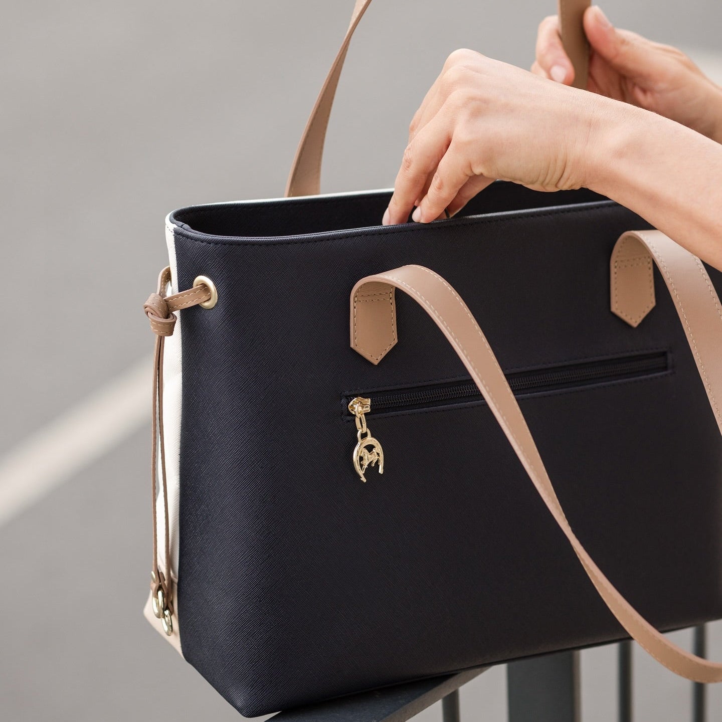 Cavalinho Poesie Tote Bag SKU 16140578.43 #color_navy / white / beige