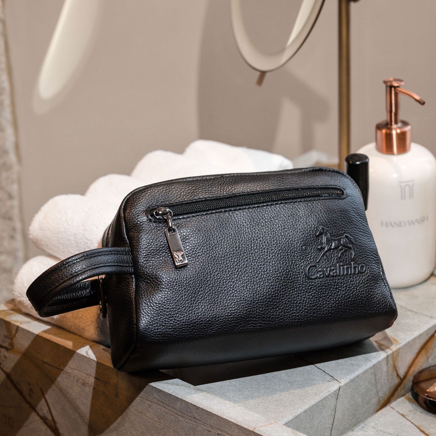 Cavalinho El Estribo Black Leather Toiletry Bag SKU 18040537.01 #color_black