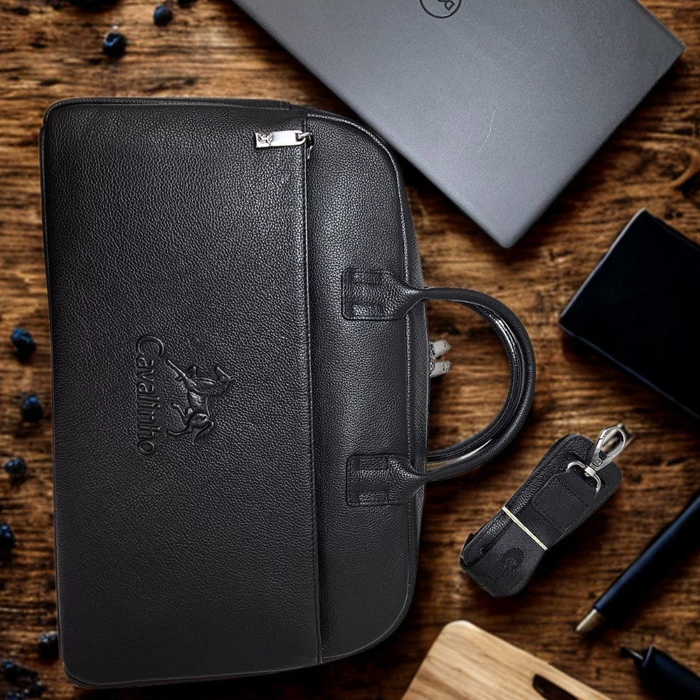 Cavalinho El Estribo Leather Laptop Bag 16" SKU 18040547.01 #color_black