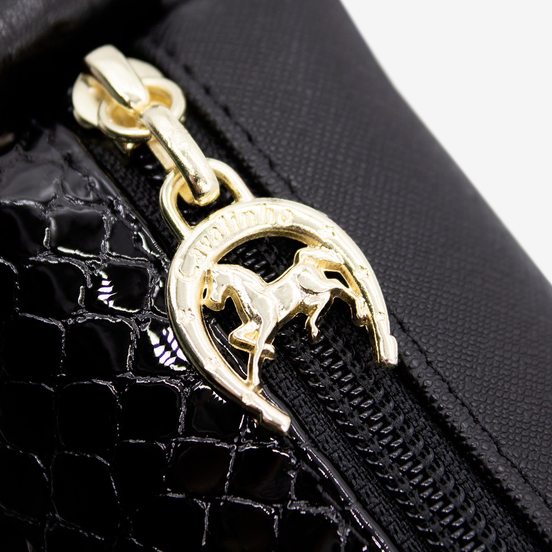 Cavalinho Honor Crossbody Bag SKU  18190401.01 #color_Black