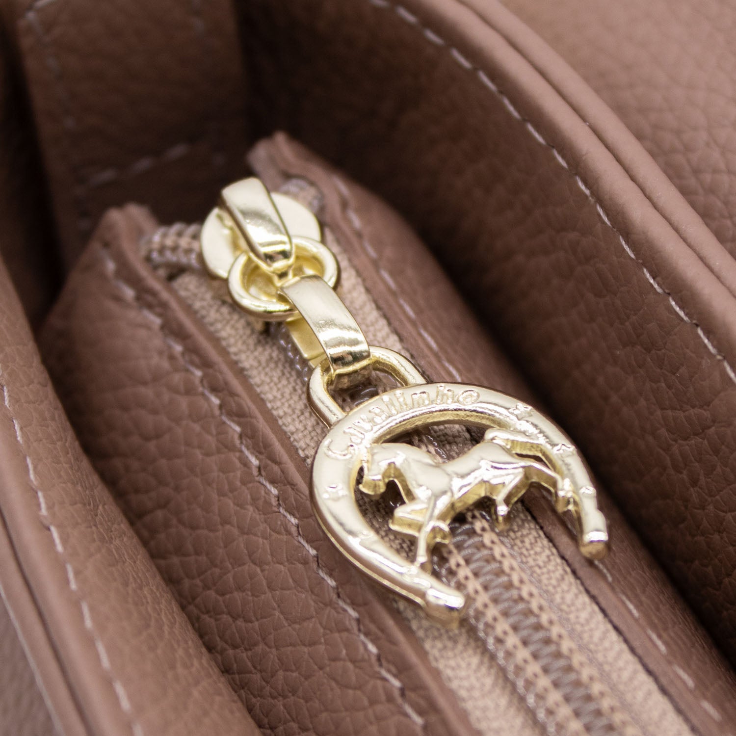 Cavalinho Muse 3 in 1: Leather Clutch, Handbag or Crossbody Bag - SKU 18300509.07.99. | #color_Sand