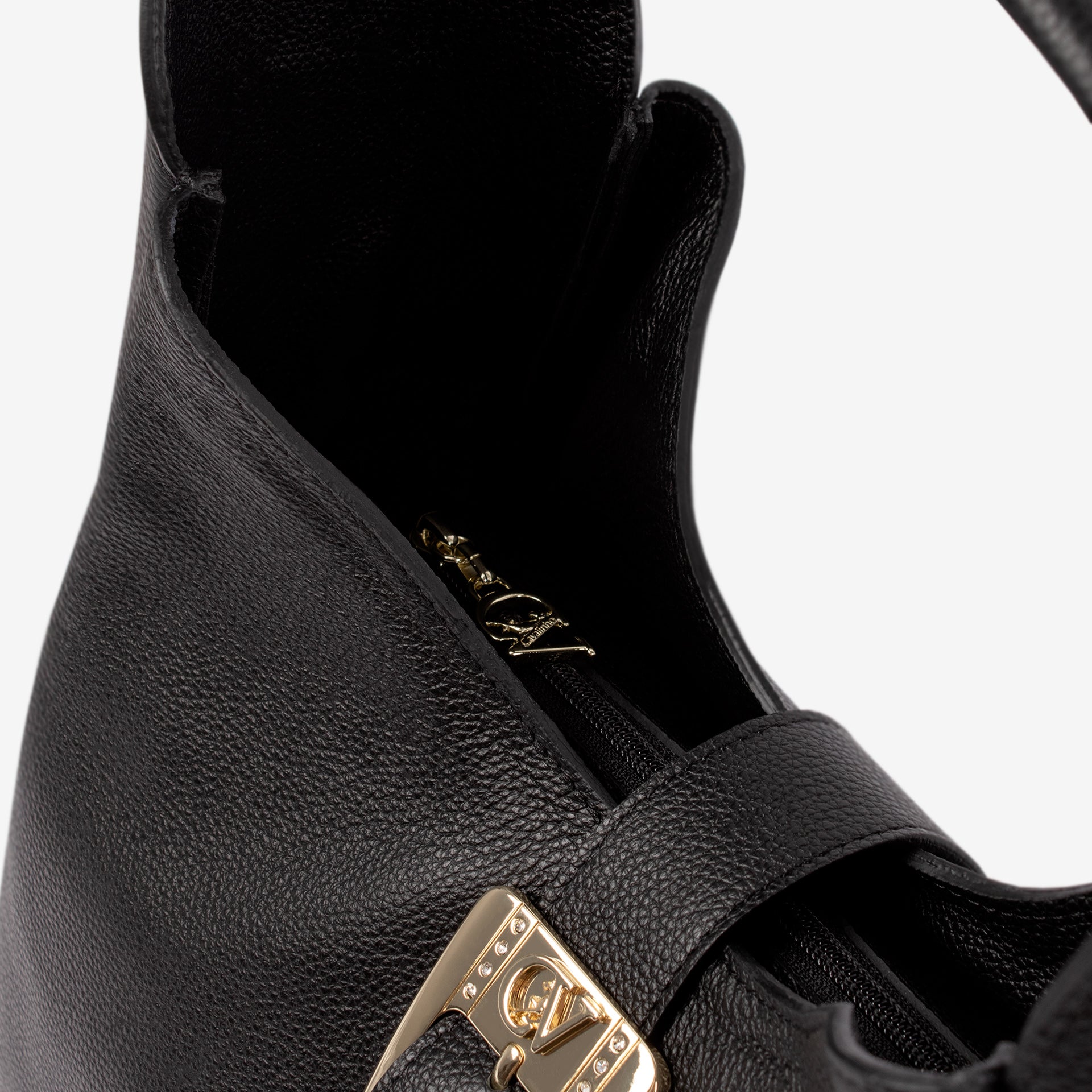 Cavalinho Muse Black Leather Slouchy Shoulder Bag SKU 18300634.01 #color_black