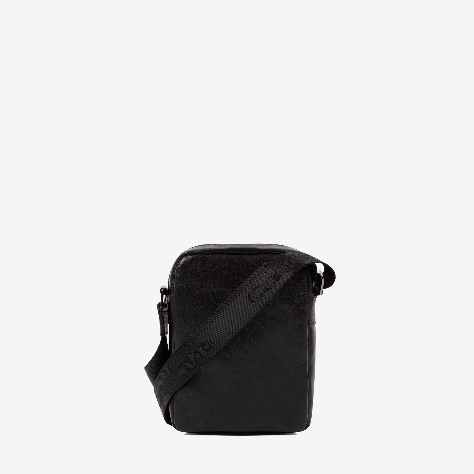 Cavalinho Leather Traveler Bag SKU 18320128.01 #color_black