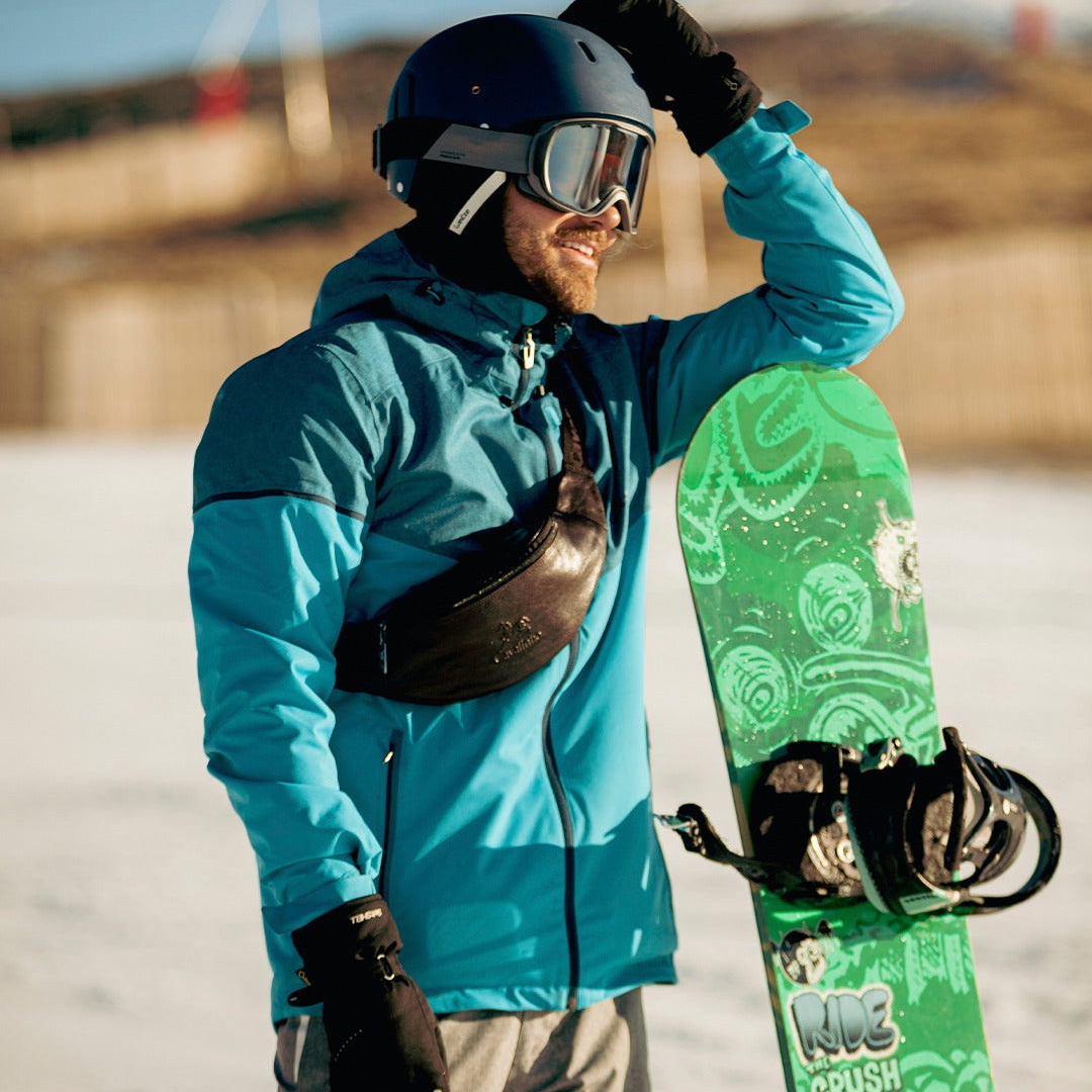 Cavalinho El Cavaleiro Leather Sling Bag SKU 18330219 #color_black