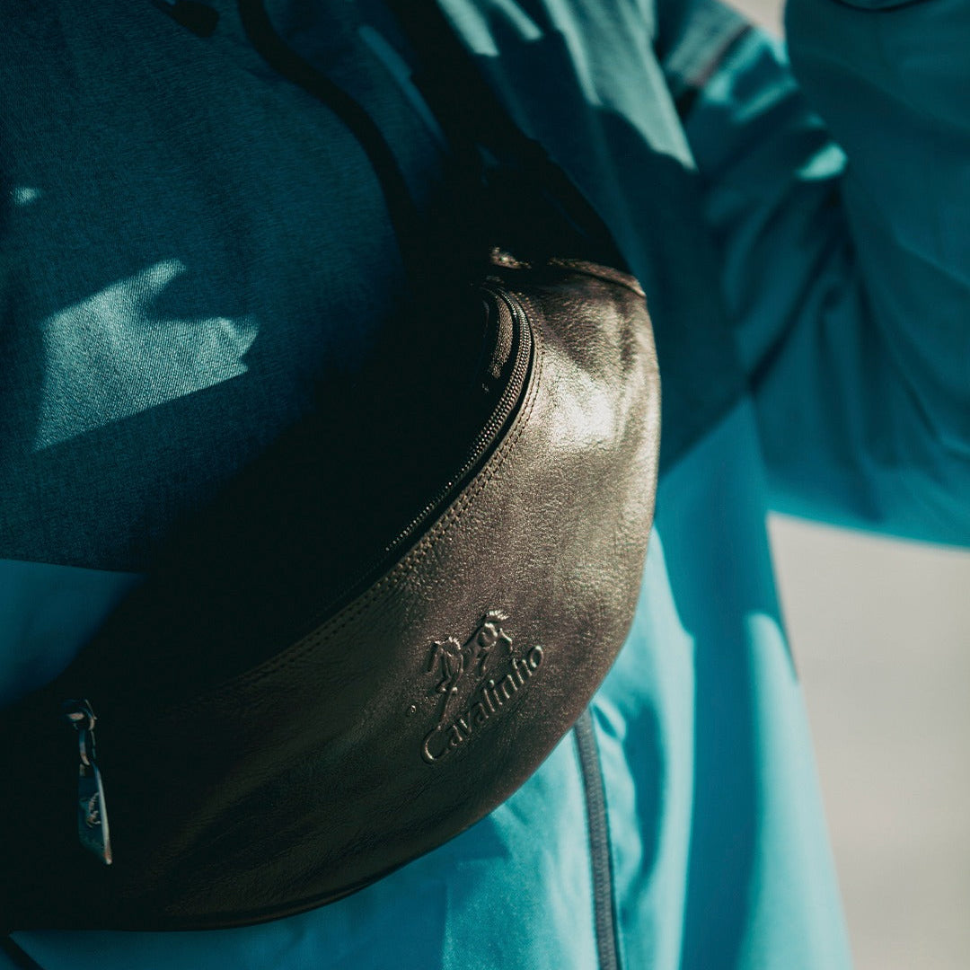 Cavalinho El Cavaleiro Leather Sling Bag SKU 18330219 #color_black