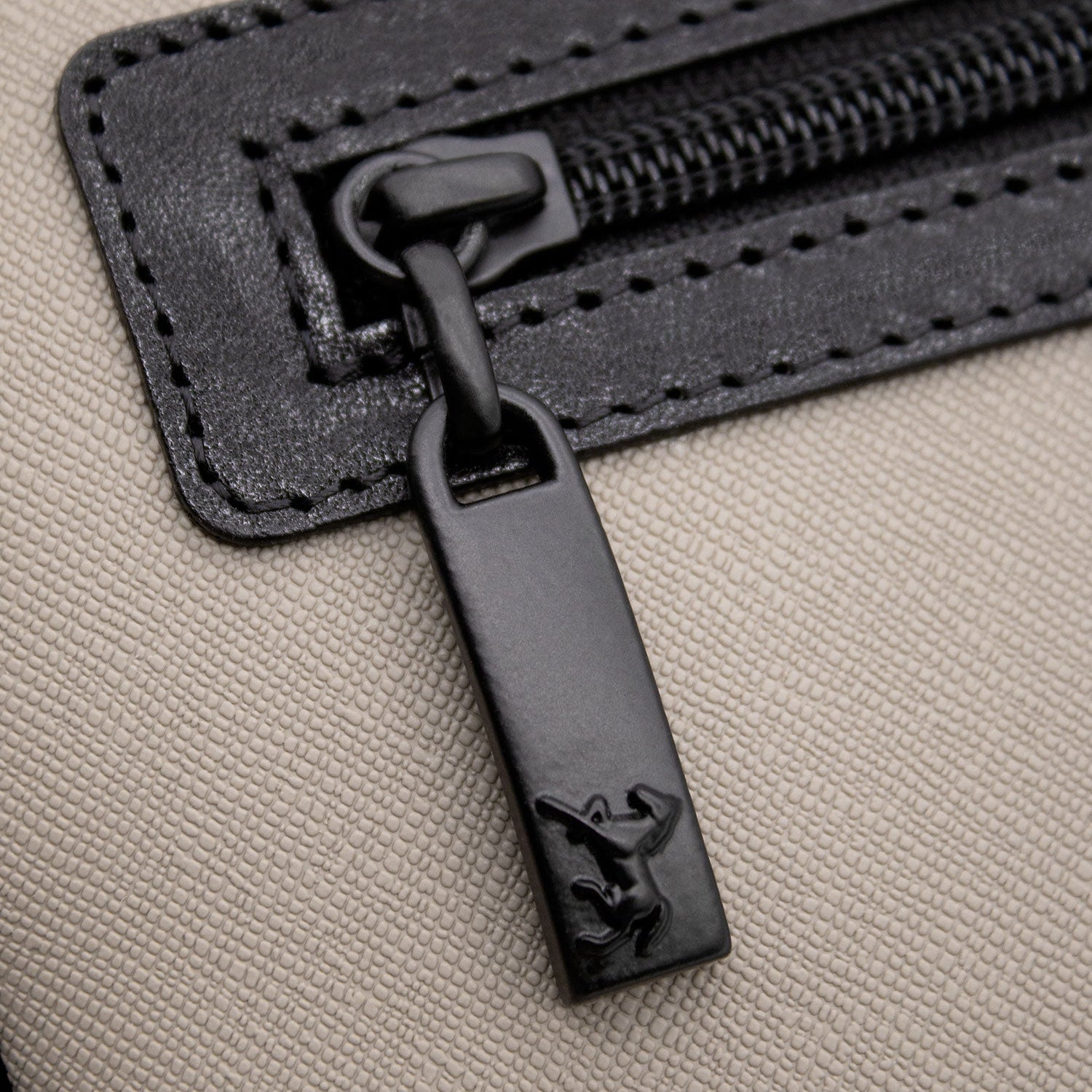 Cavalinho Club Toiletry Bag SKU 18360433.07 #color_black / Tan