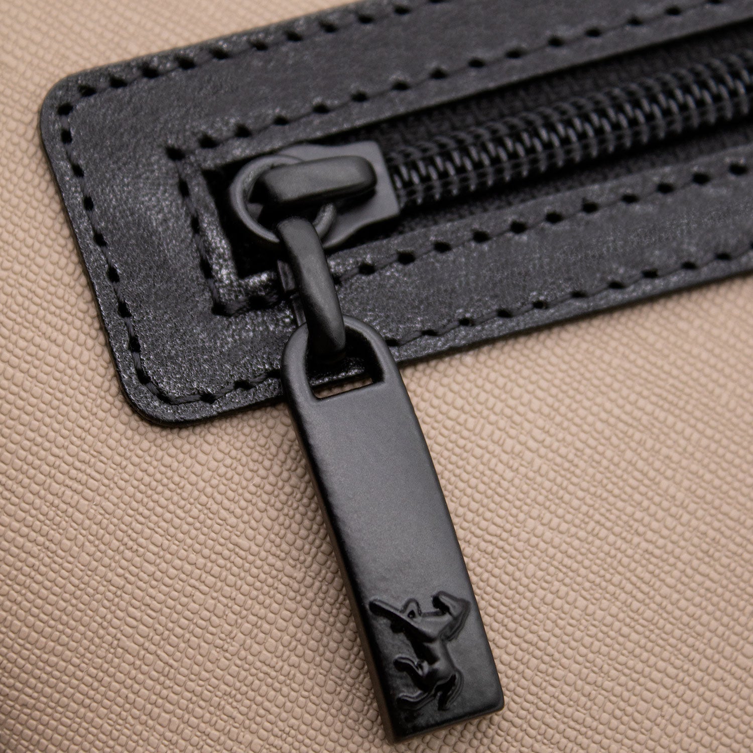 Cavalinho Cavalinho Club Toiletry Bag SKU 18360497.07 #color_sand