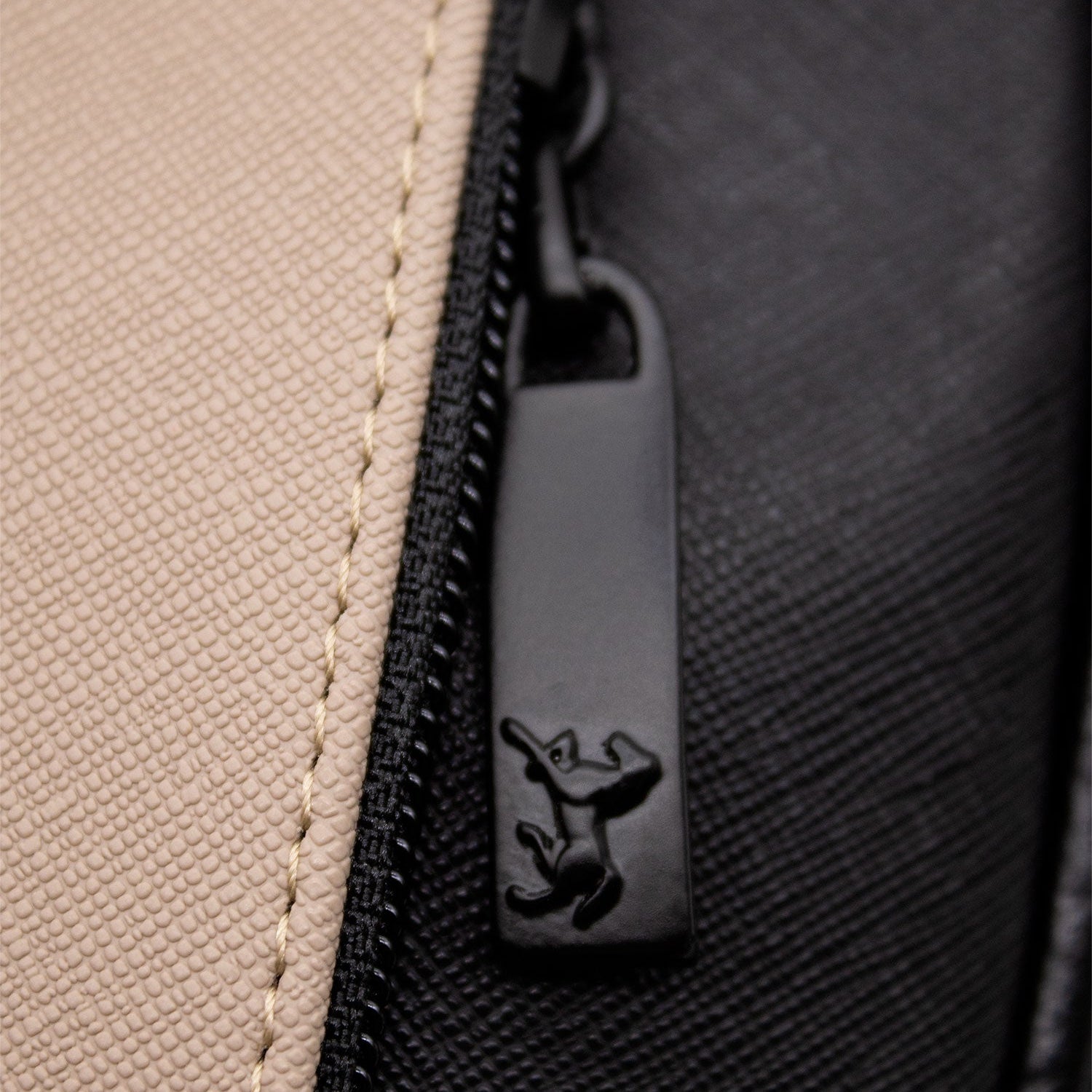 Cavalinho Cavalinho Club Traveler SKU 18360499.07 #color_sand