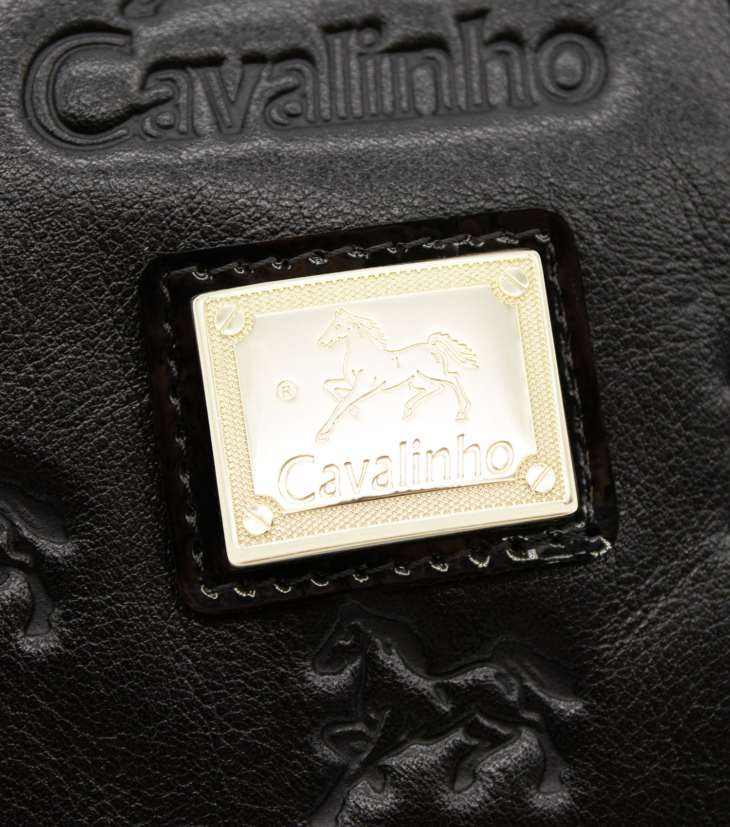 Cavalinho Royal Crossbody Bag - Black and White - 18390401.21_P05
