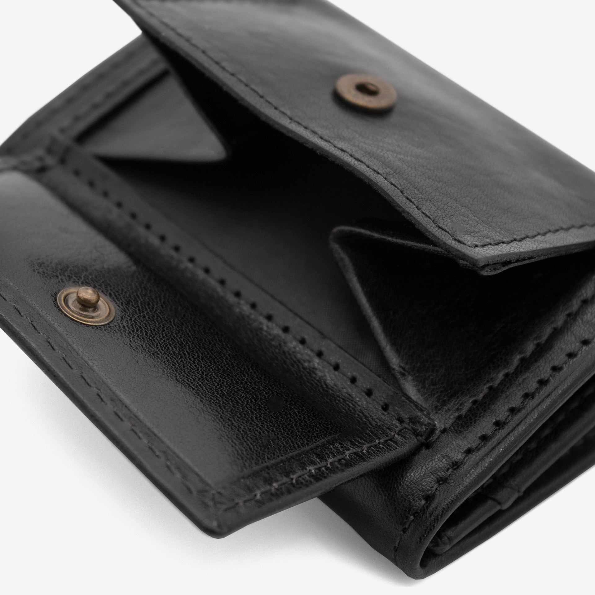 Cavalinho Men's Compact Leather Wallet SKU 28610539.01 #color_black