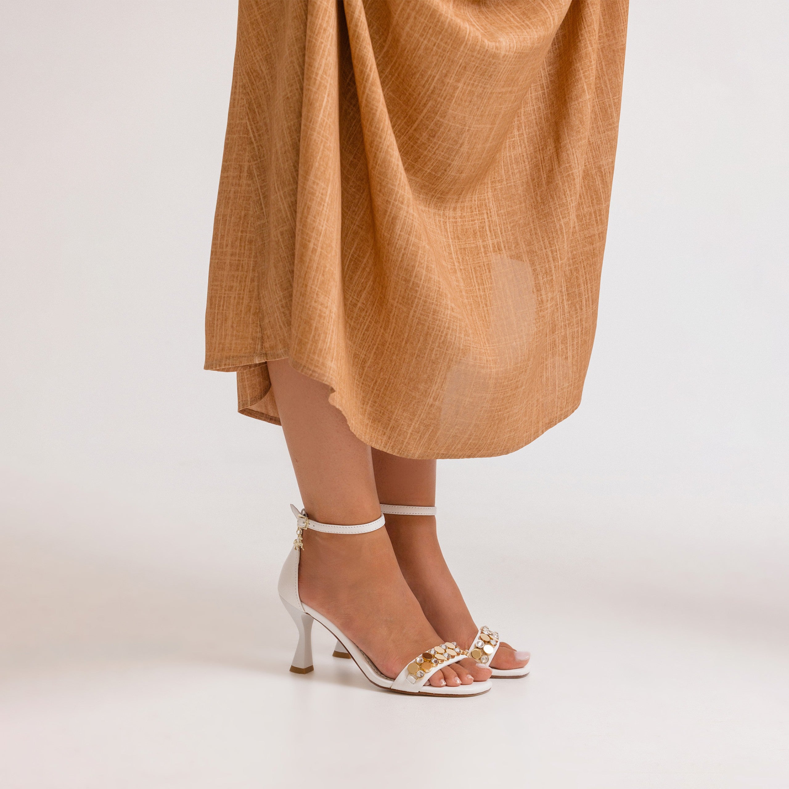 Cavalinho Gold White Leather Sandals SKU 48010133.06 #color_white