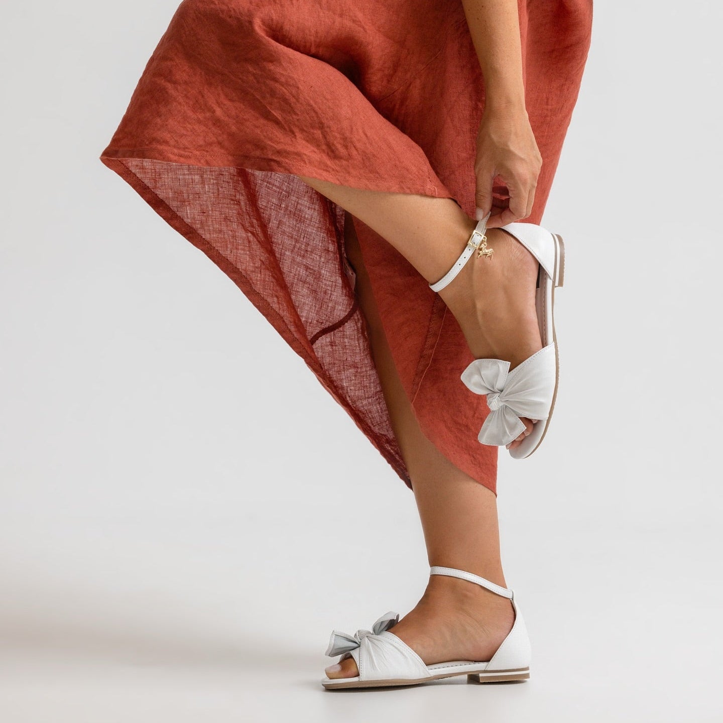 Cavalinho Golden Breeze White Flat Sandals for Women SKU 48010136.06 #color_white