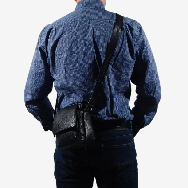 Cavalinho El Cavaleiro Leather Traveler SKU 18330487.01 #color_black