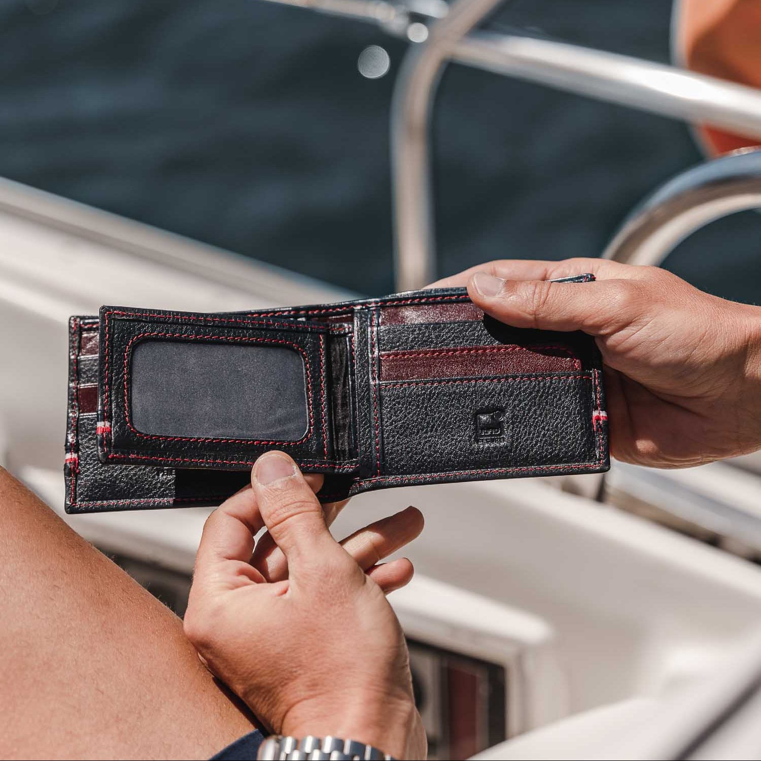 Cavalinho The Sailor 2 in 1 Bifold Leather Wallet SKU 28150528.22 #color_navy, brown