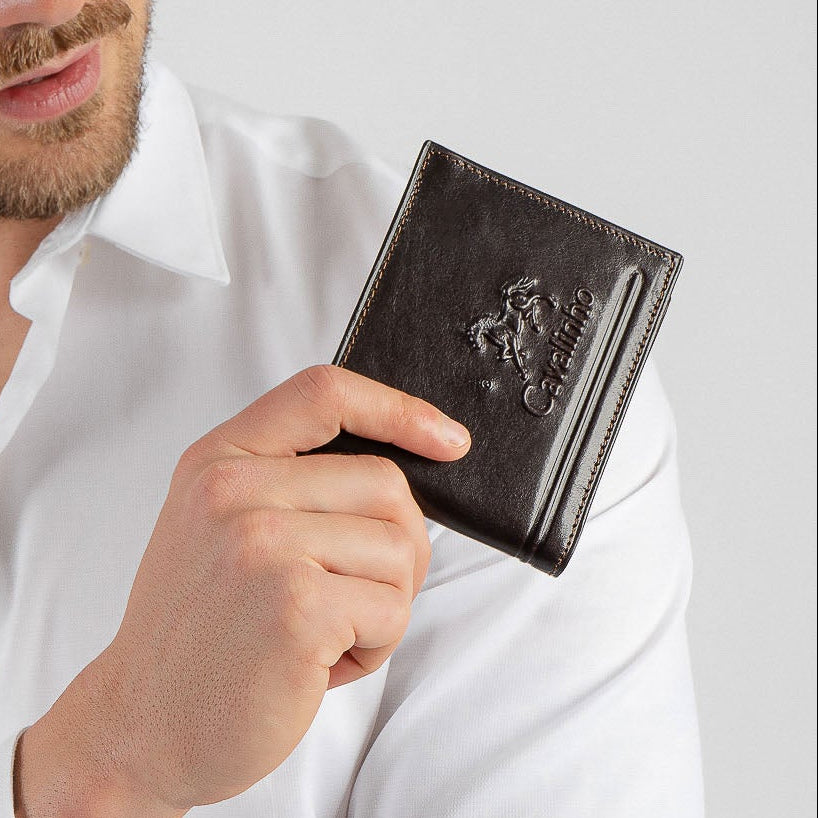 Cavalinho Men's Bifold Leather Wallet SKU 28160512.02 #color_brown, black